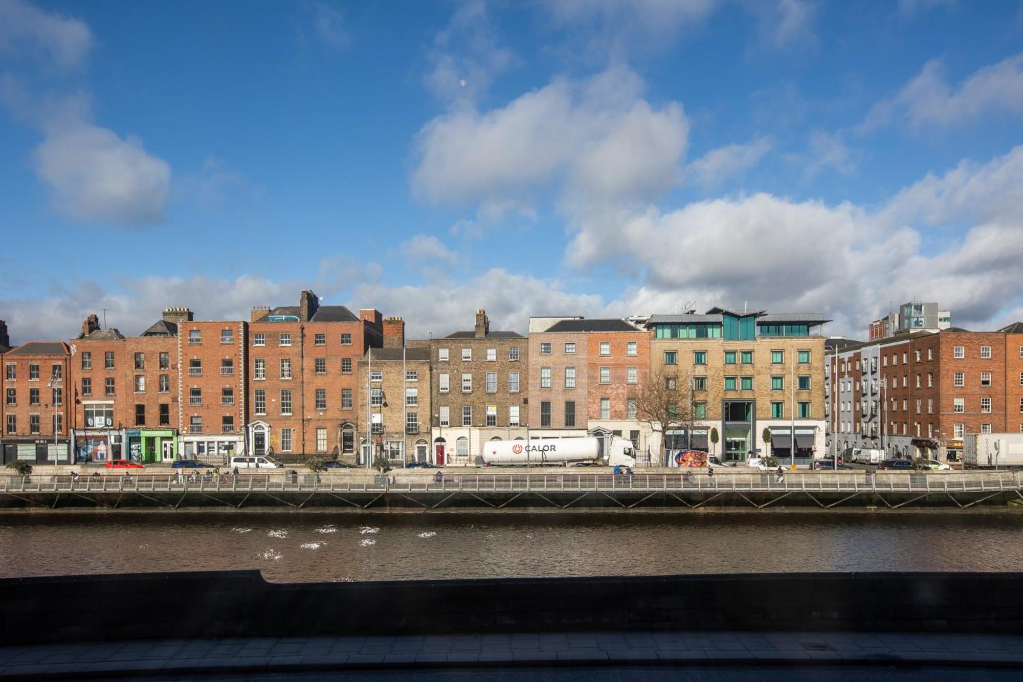 Temple Bar Essex Apartments Δουβλίνο Εξωτερικό φωτογραφία